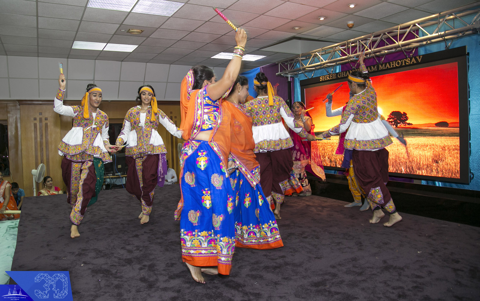©1987-2017 SKS Swaminarayan Temple East London